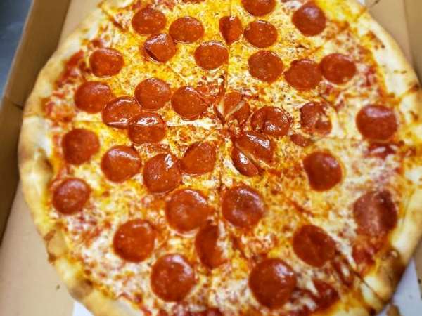 pepperoni pizza